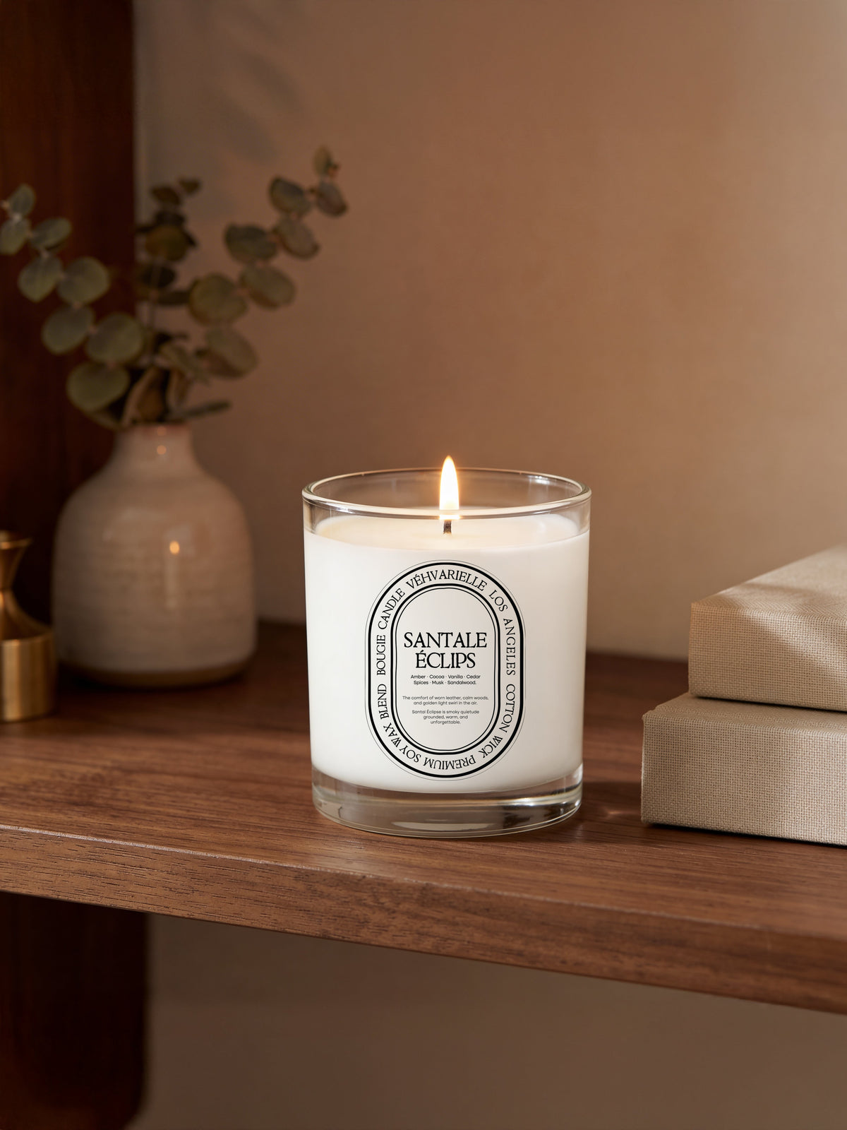 Why Amber and Woody Candles Are Defining Fall Home Fragrance